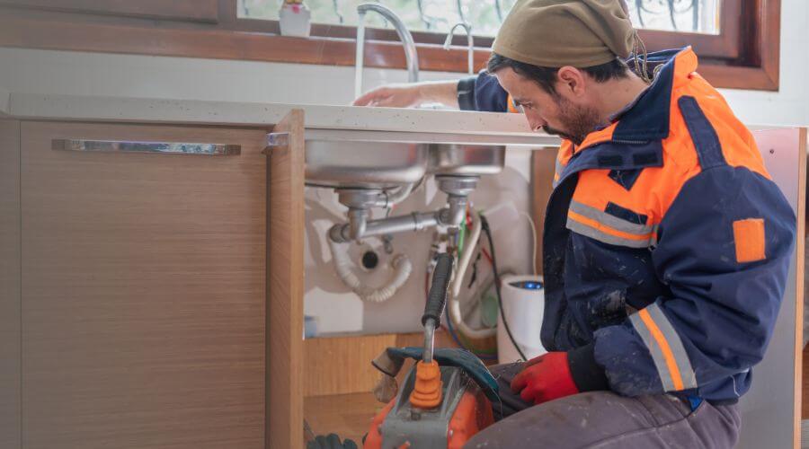 Local sewer line repair in Warren, RI